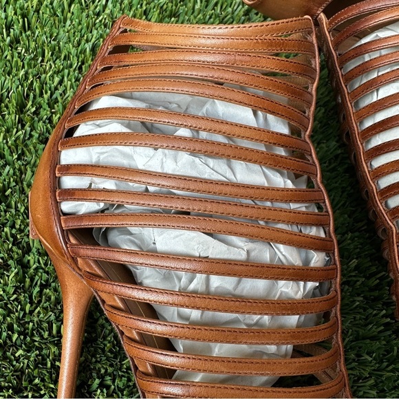 Gucci cage heels - Picture 4 of 10